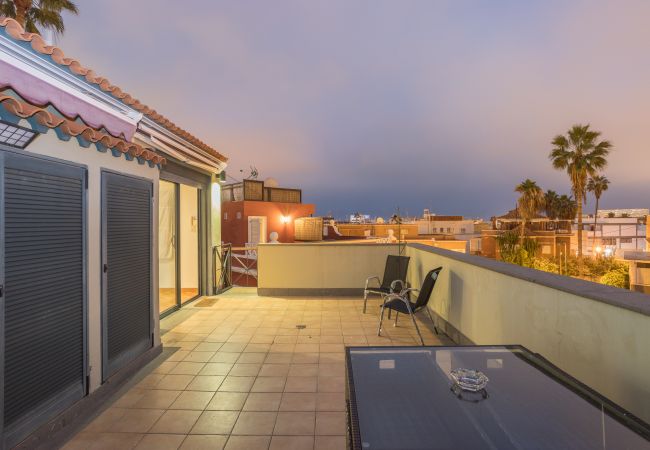  in Las Palmas de Gran Canaria - 2BR Penthouse with Terrace and City views